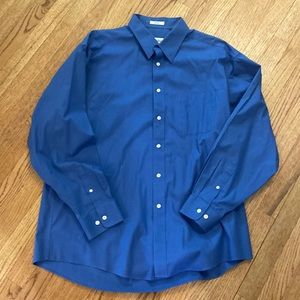 Joseph & Feiss long sleeve button up shirt. Neck size 17 1/2, 34/35.